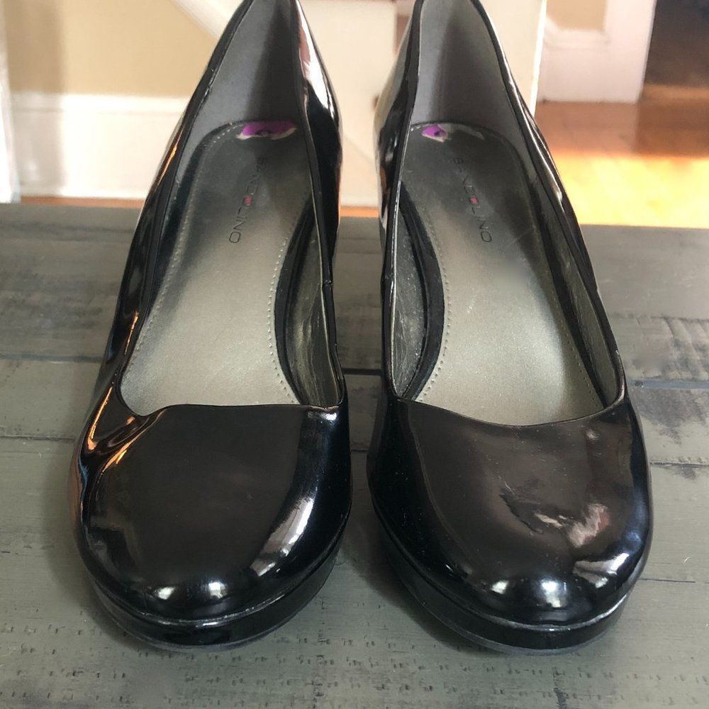Bandolino Patent Pumps​​​